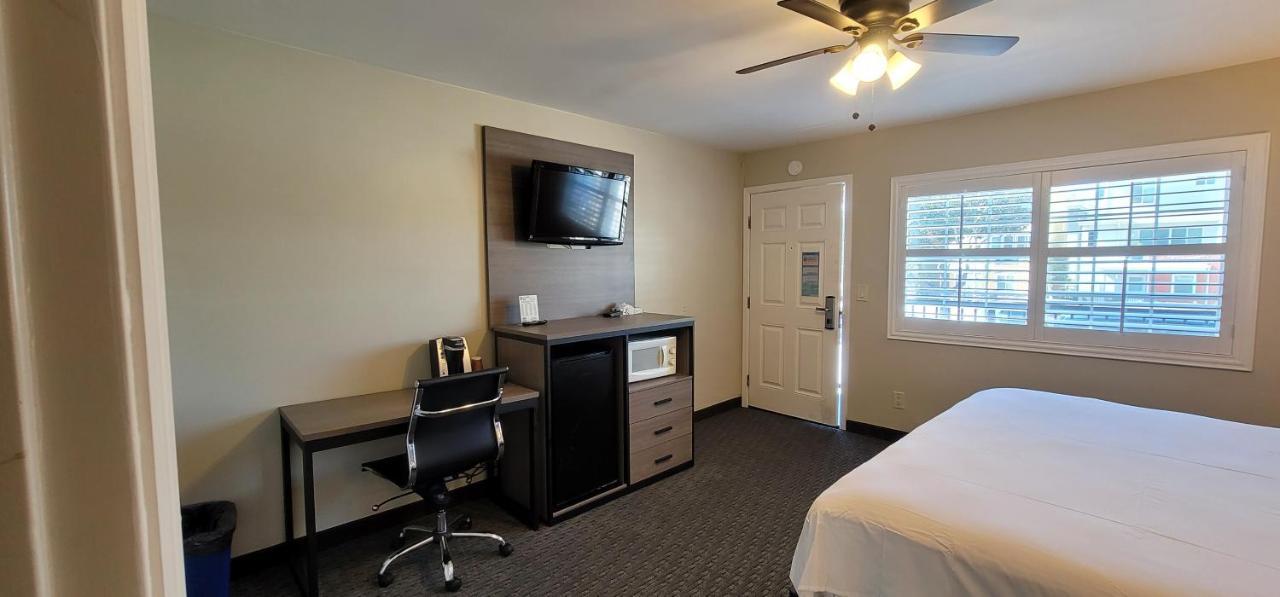 Beachwalker Inn & Suites Pismo Beach Exterior foto